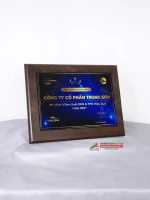 Bảng vinh gỗ pha lê cao cấp GPL01 1