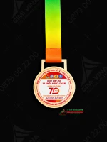 Huy chương gỗ theo yêu cầu - HCG02 1