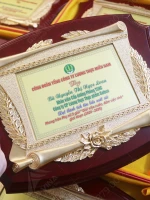 Bảng vinh danh gỗ đồng - GD03 1