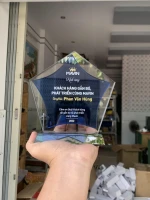 Kỷ niệm chương thủy tinh - TT67 1