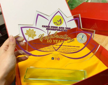 Top 3 mẫu kỷ niệm chương về kỷ niệm học đường