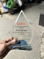 Kỷ niệm chương pha lê - PL272