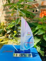 Kỷ niệm chương pha lê PL355