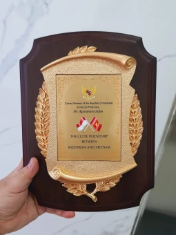 Bảng vinh danh gỗ đồng quà tặng cao cấp - GD09