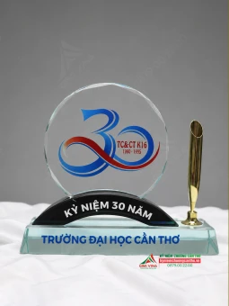 Kỷ niệm chương thủy tinh - TT89 kèm cắm bút cao cấp