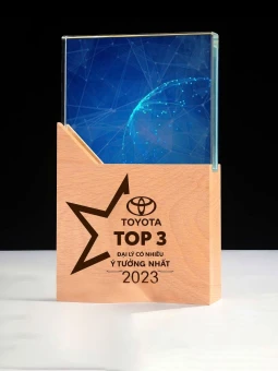 Kỷ niệm chương pha lê đế gỗ PLG020