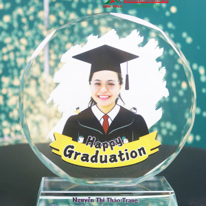 Kỷ niệm chương thủy tinh tốt nghiệp - TT81