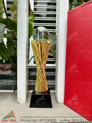 Cúp kim loại đế đen mạ vàng - KL202