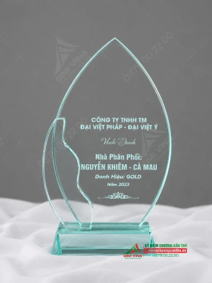 Kỷ niệm chương thủy tinh - TT64