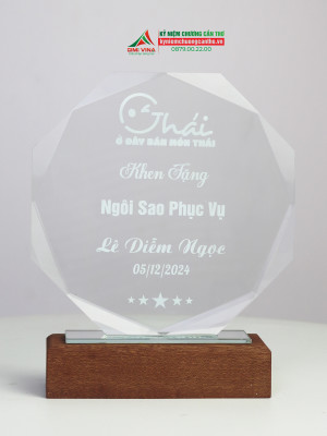 Kỷ niệm chương Pha lê đế gỗ cao cấp PLG002