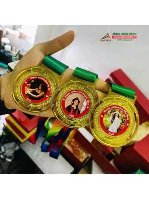 Huy chương tốt nghiệp vàng bạc đồng - HC10