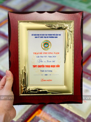 Bảng vinh danh gỗ đồng quà tặng vinh danh cao cấp - GD13