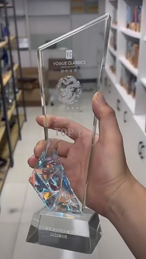 Kỷ niệm chương Cần Thơ cao cấp • Gimi Awards