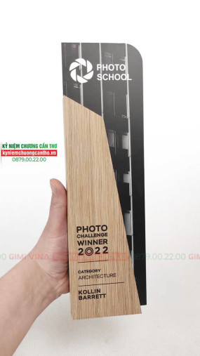 Kỷ niệm chương GM06 bằng gỗ thông cao cấp • Kỷ niệm chương Cần Thơ 